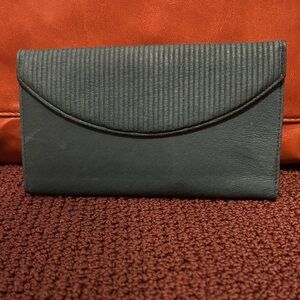 Buxton Vintage Leather Wallet-Brand New!